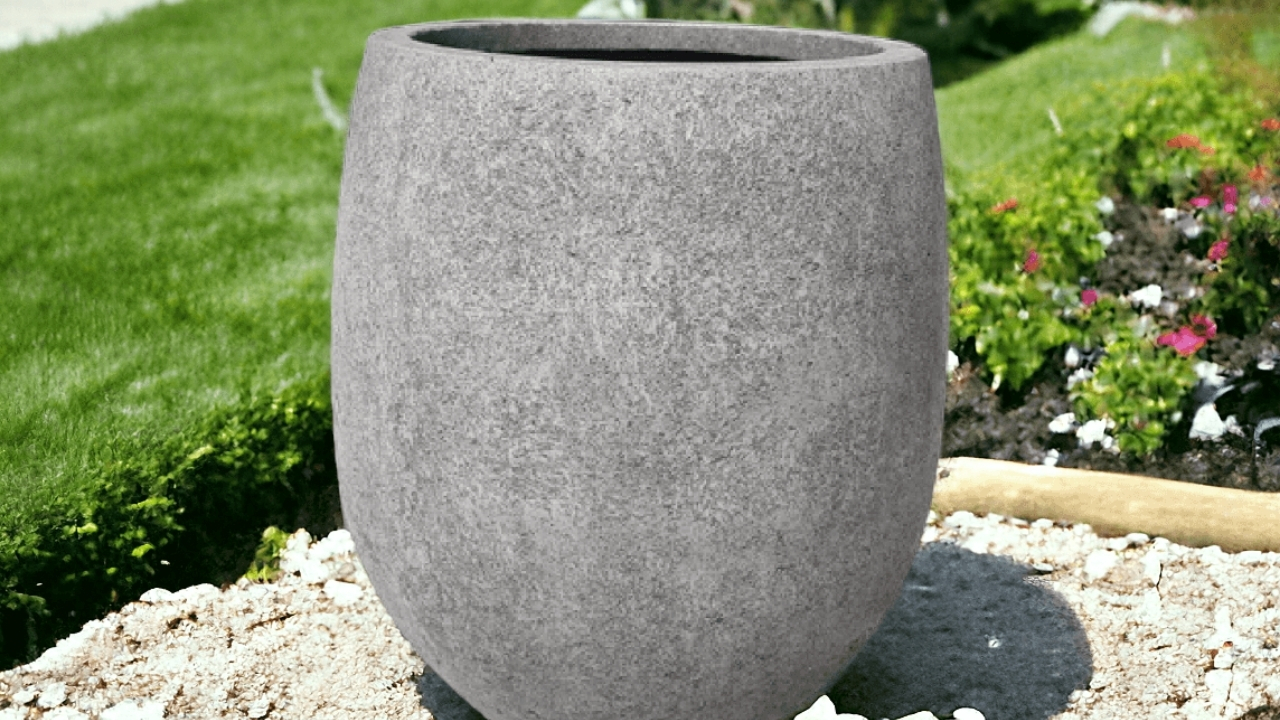 Büyük Beton Saksıların Farklı İklim Koşullarına Uyumu